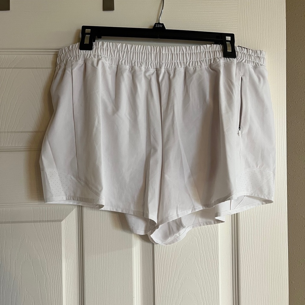 Run Collection mid rise Women's White Shorts